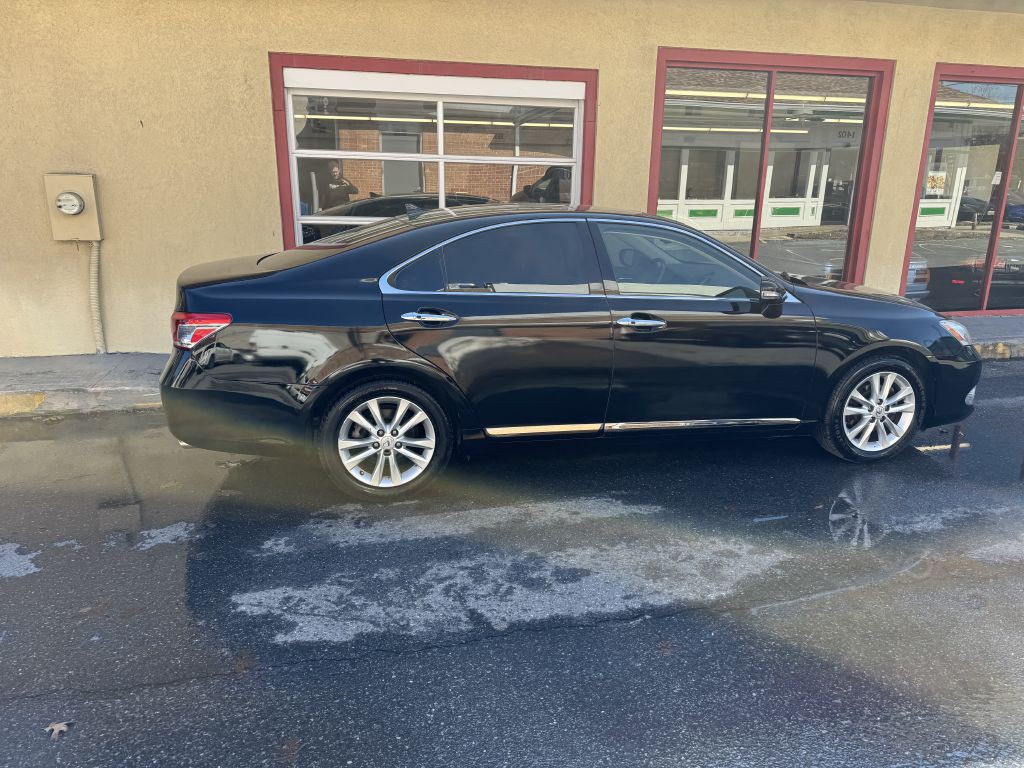 2012 Lexus ES Image 14