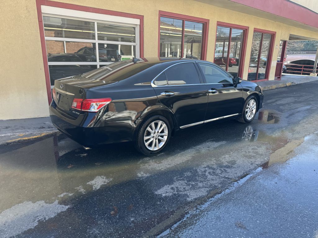 2012 Lexus ES Image 17