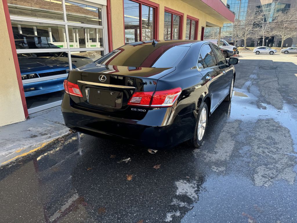 2012 Lexus ES Image 21