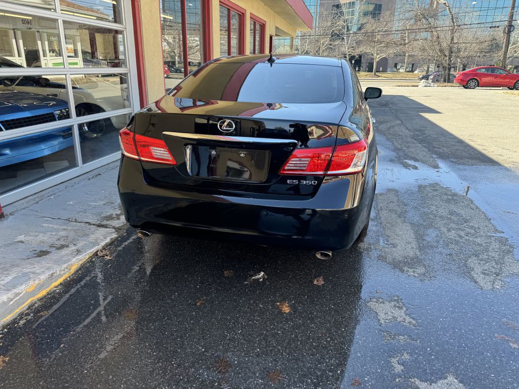 2012 Lexus ES Image 23