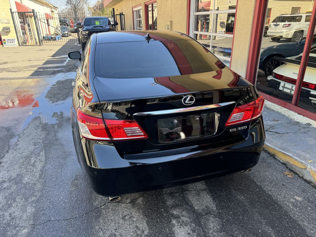 2012 Lexus ES Image 26