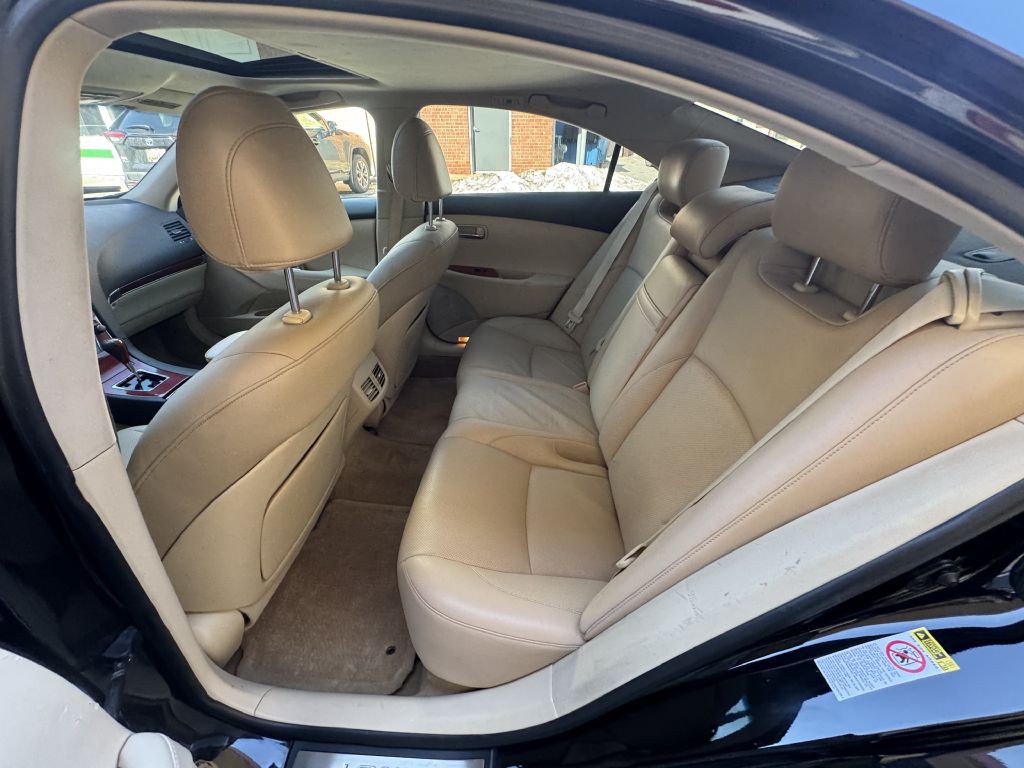 2012 Lexus ES Image 56