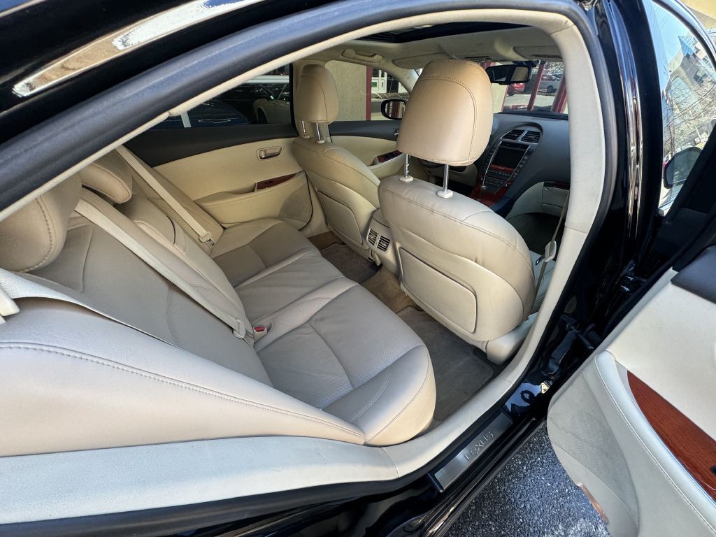2012 Lexus ES Image 64