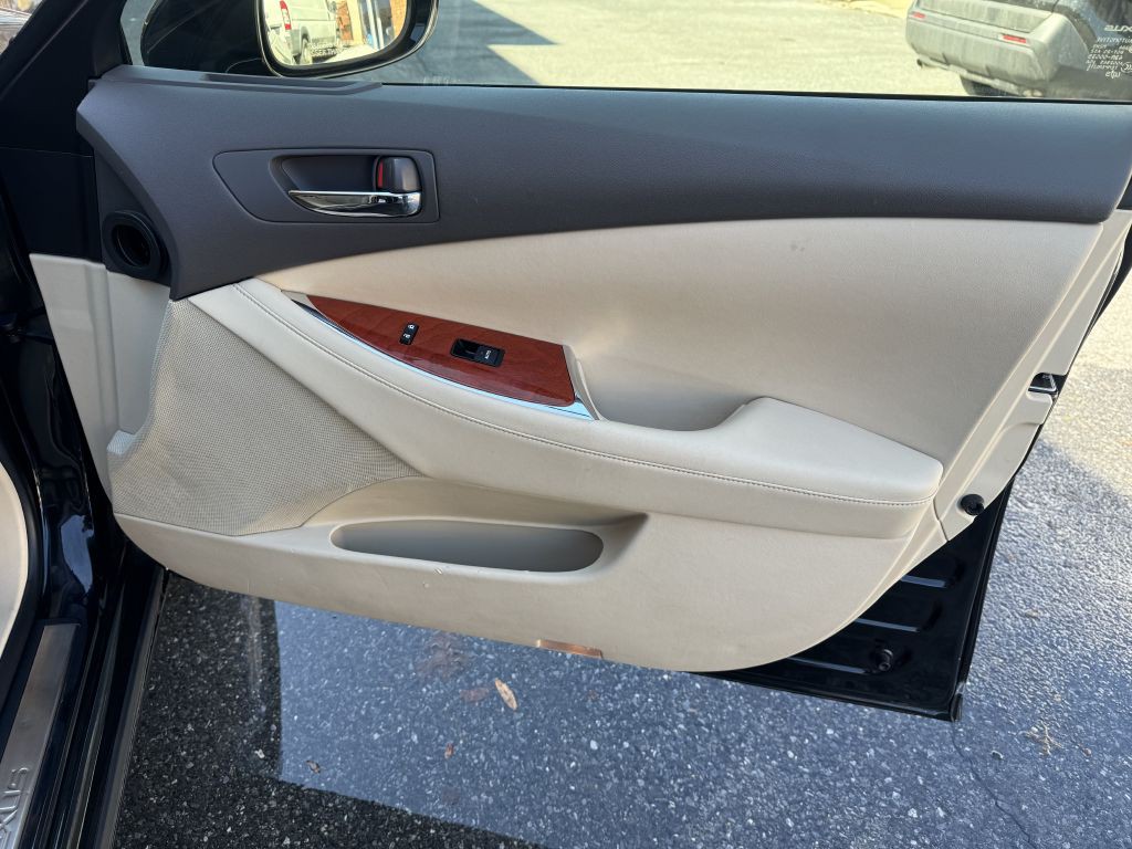 2012 Lexus ES Image 69