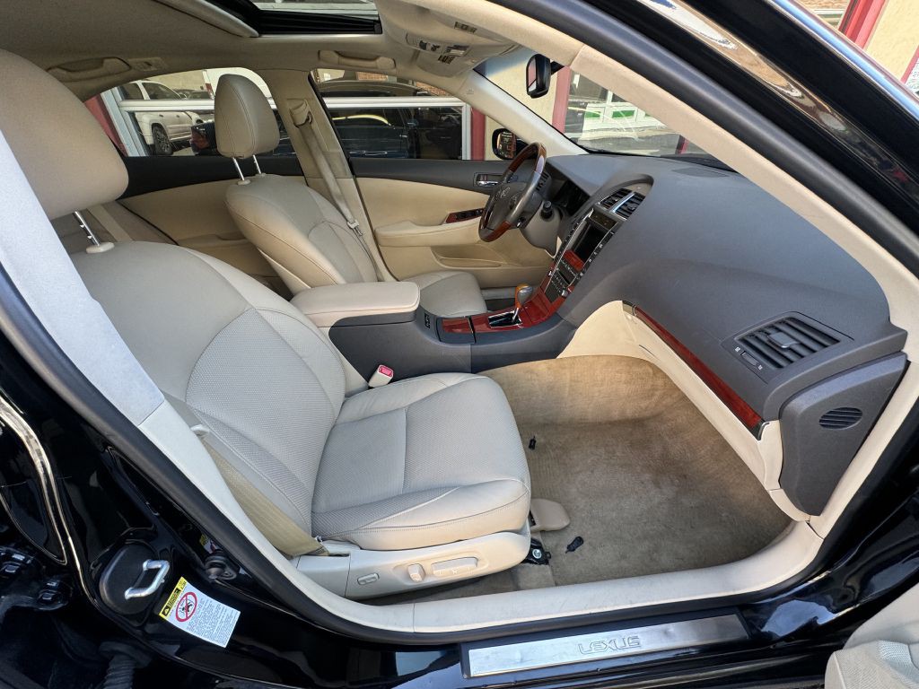 2012 Lexus ES Image 71