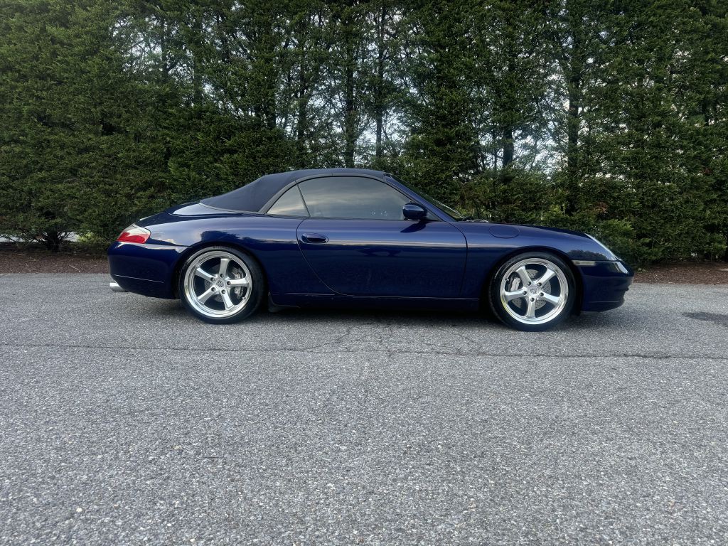 2001 Porsche 911 Image 11