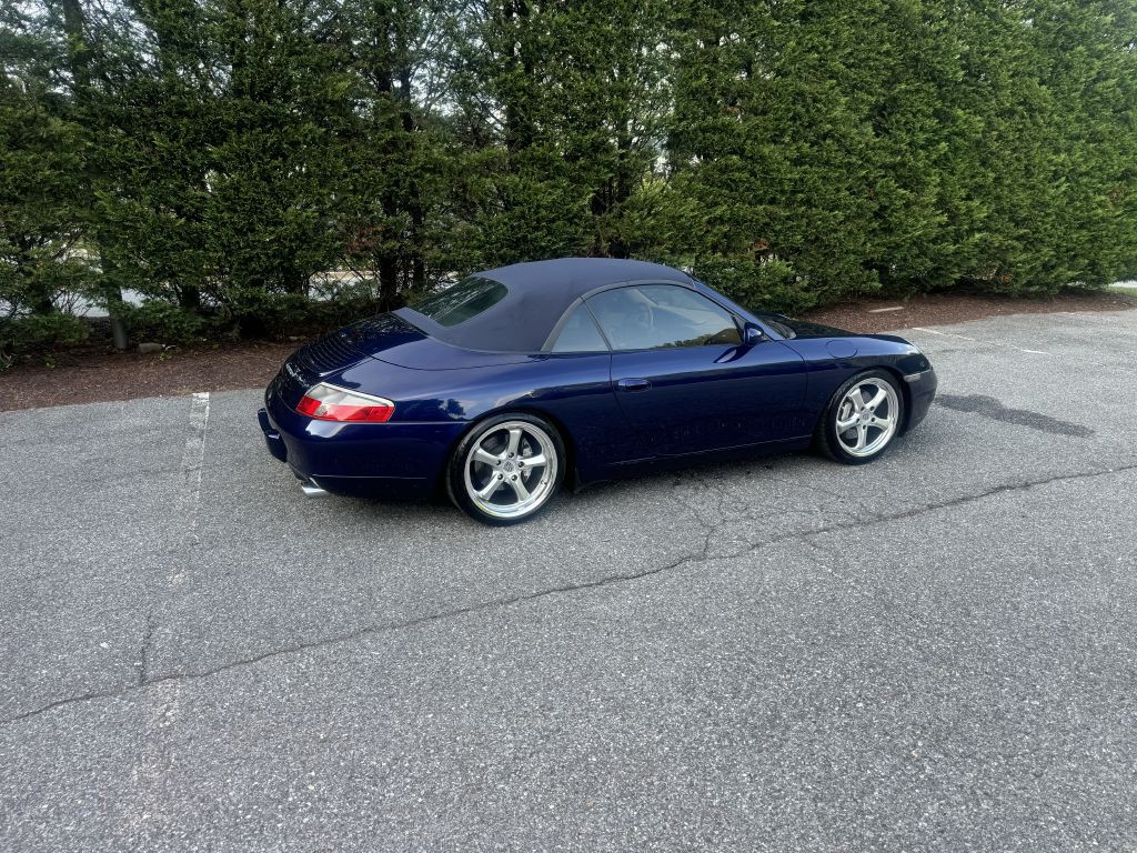 2001 Porsche 911 Image 13