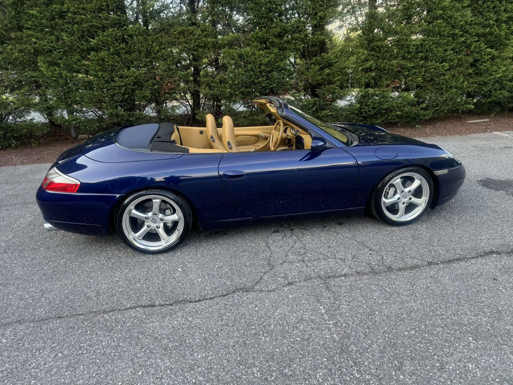 2001 Porsche 911 Image 38