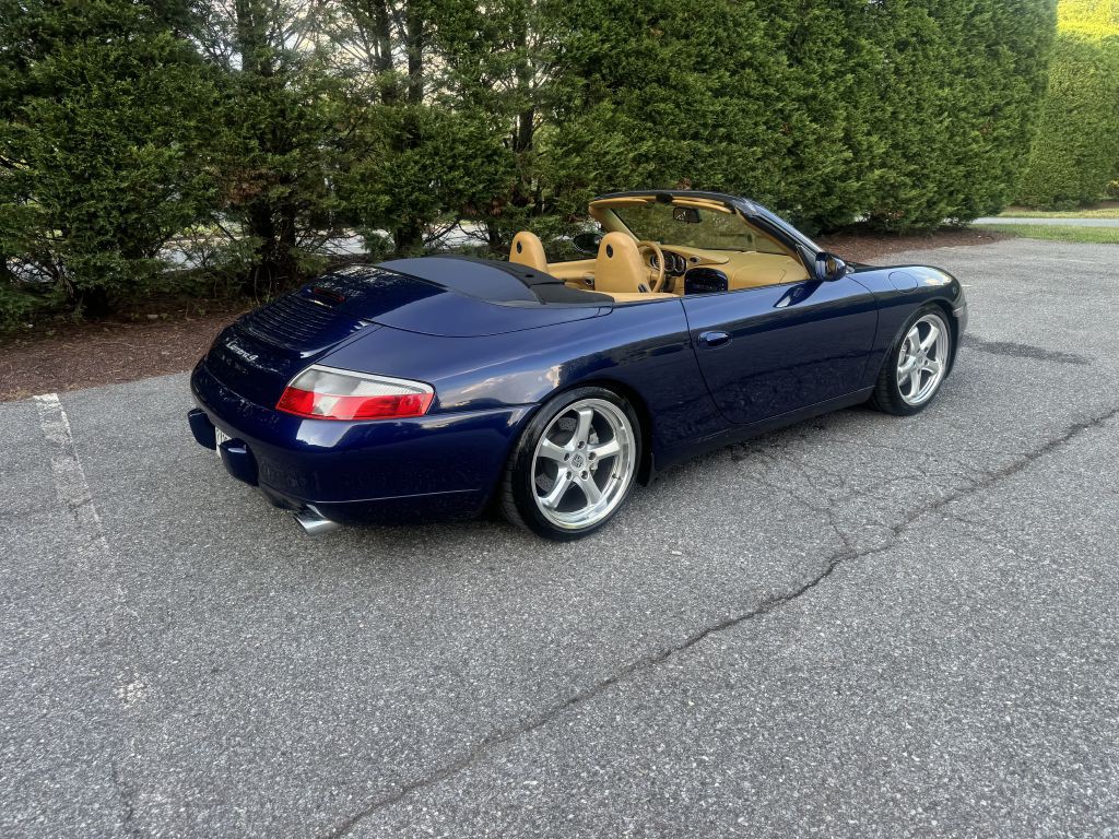 2001 Porsche 911 Image 42