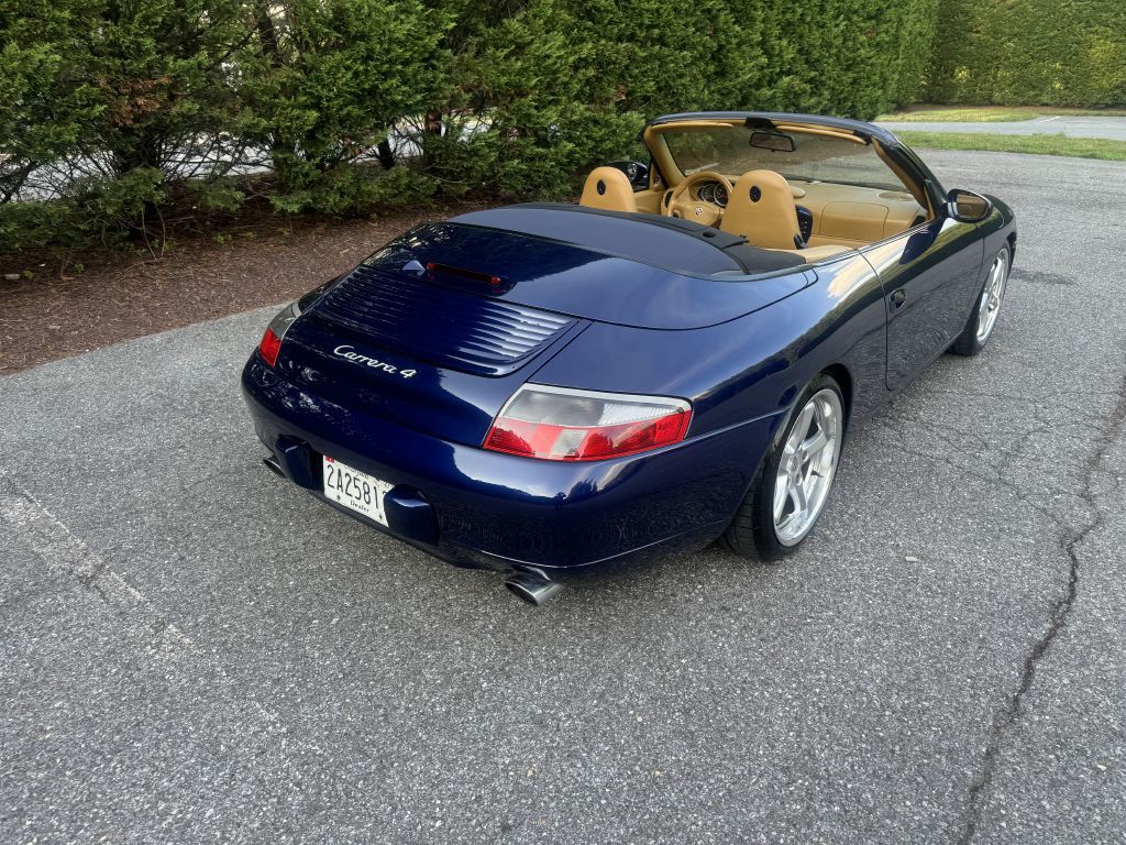 2001 Porsche 911 Image 45