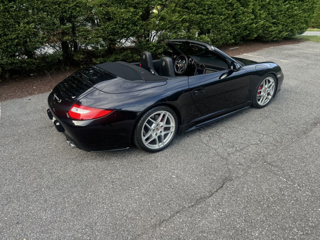 2011 Porsche 911 Image 40