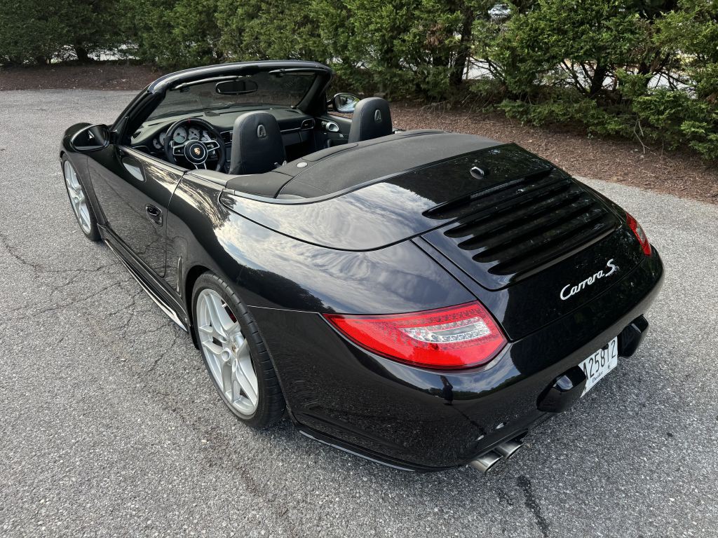 2011 Porsche 911 Image 70