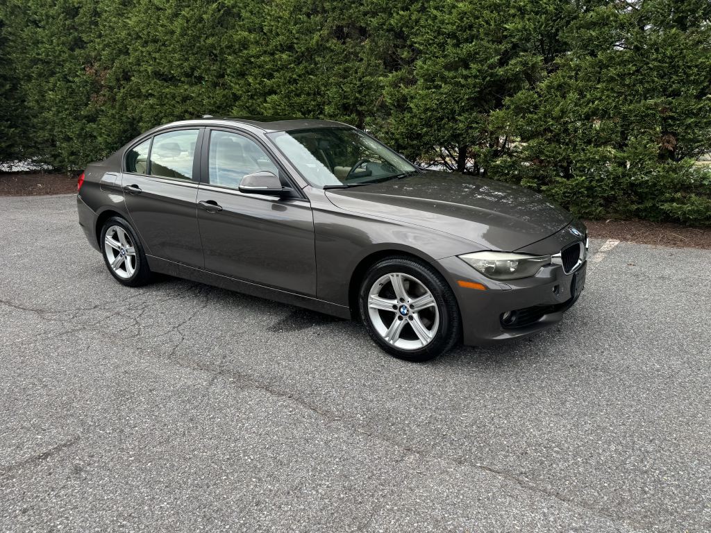 2013 BMW 3 Series Image 6