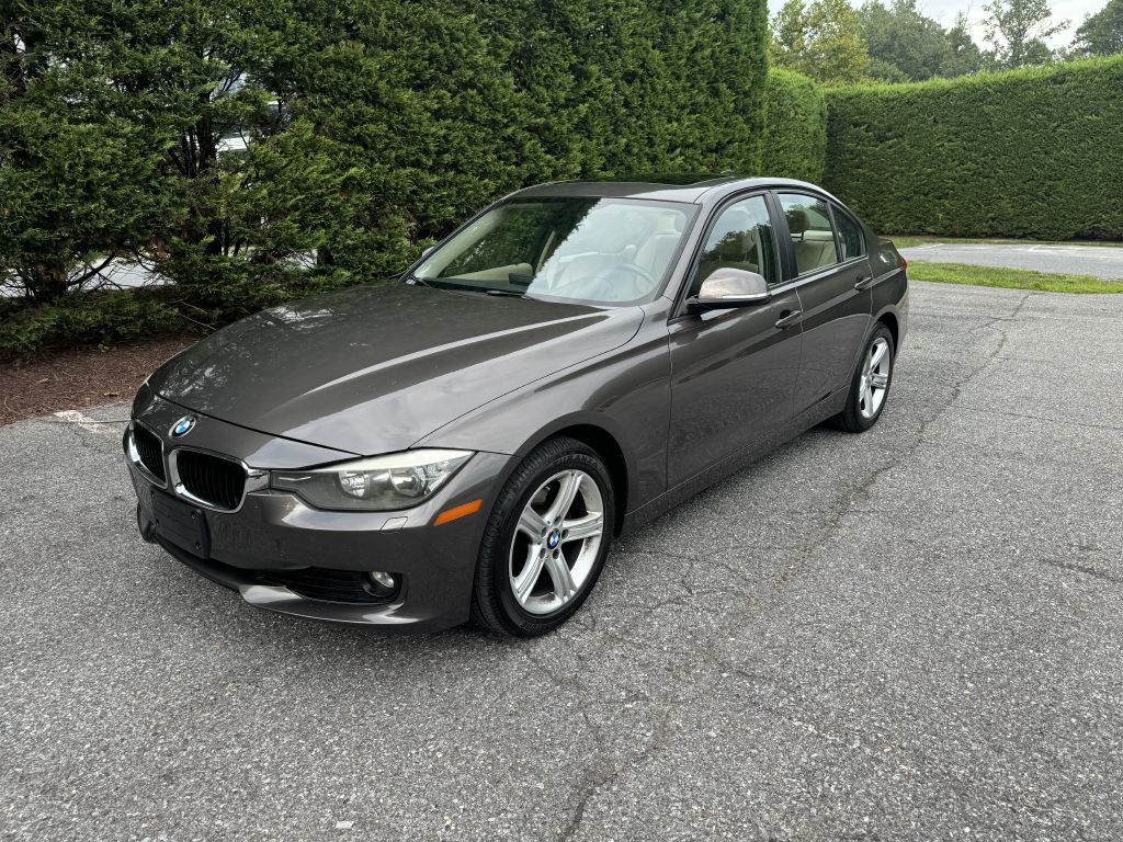 2013 BMW 3 Series Image 27