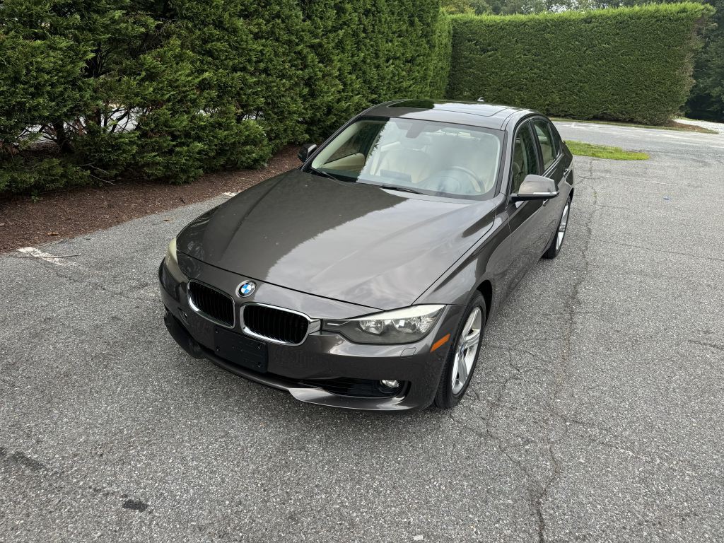 2013 BMW 3 Series Image 29