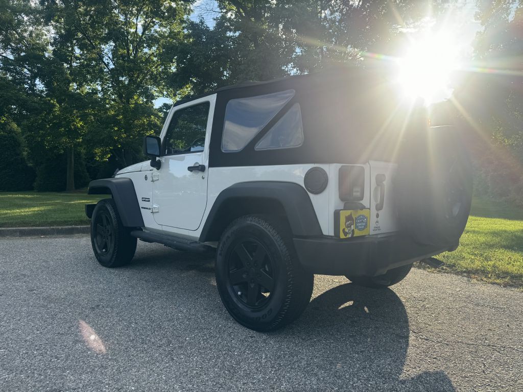 2010 Jeep Wrangler Image 6