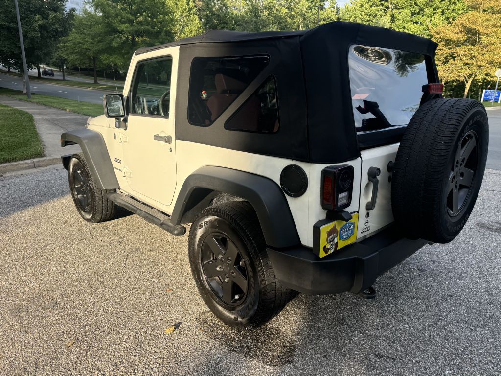 2010 Jeep Wrangler Image 26