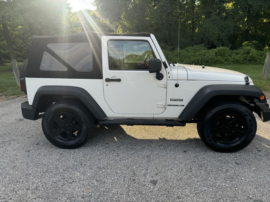 2010 Jeep Wrangler Image 29