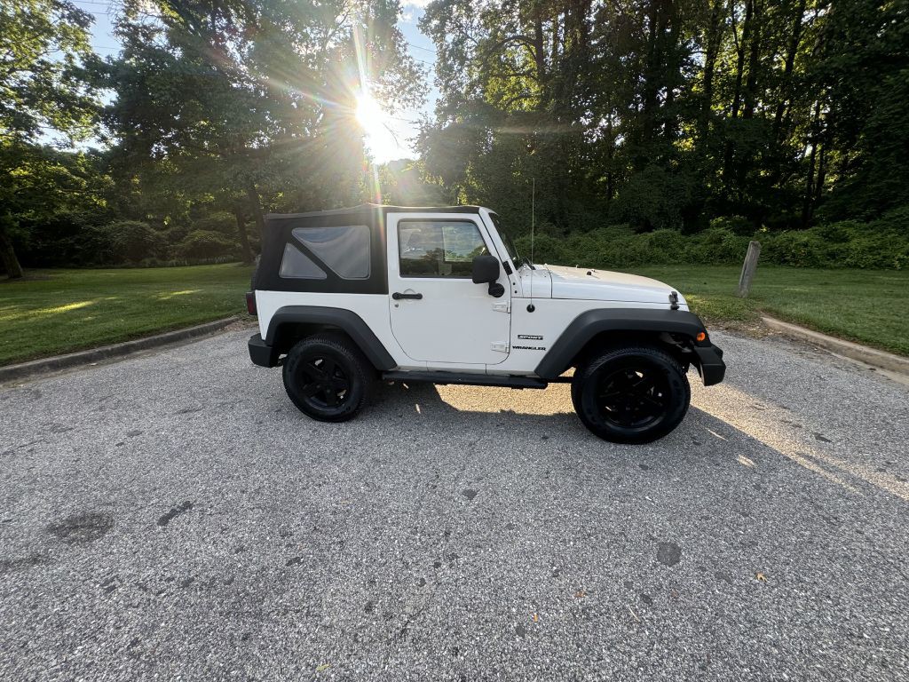 2010 Jeep Wrangler Image 30