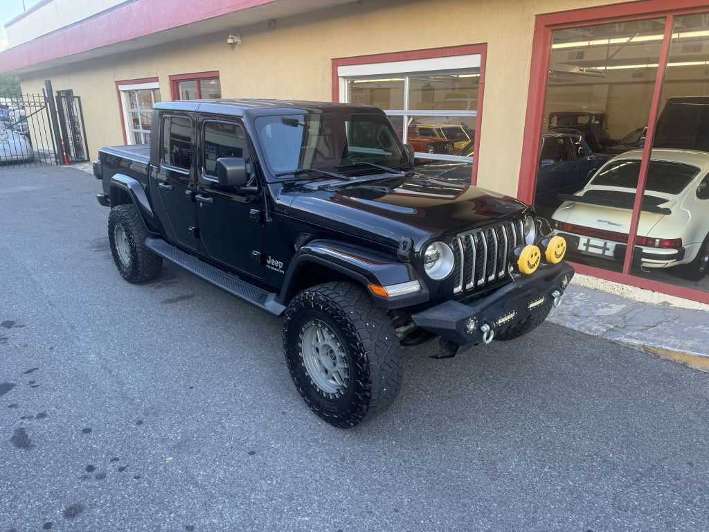 2021 Jeep Gladiator Image 2