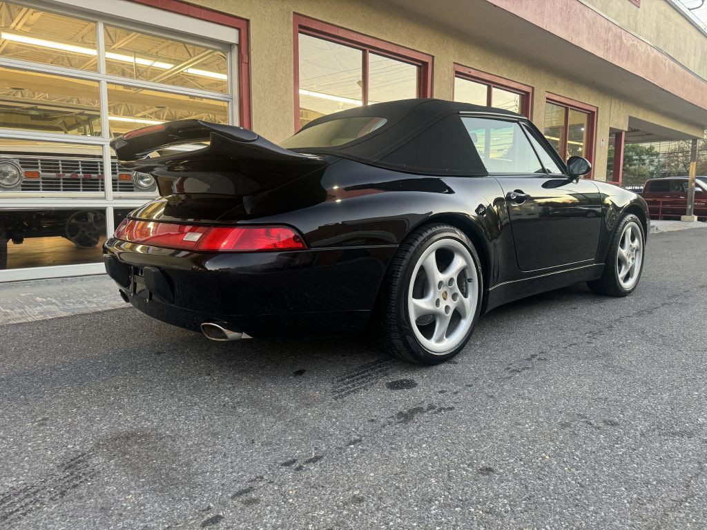 1998 Porsche 911 Image 10