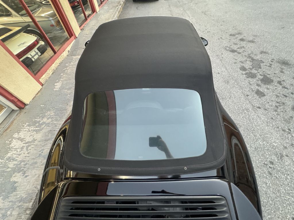 1998 Porsche 911 Image 23