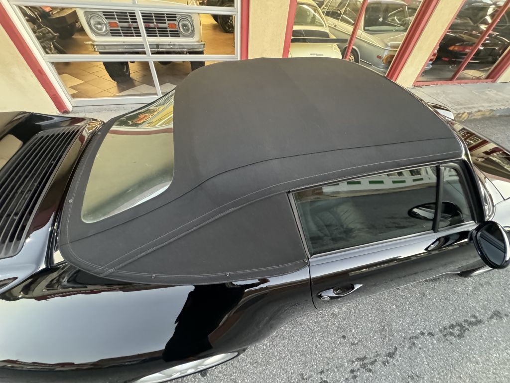 1998 Porsche 911 Image 24