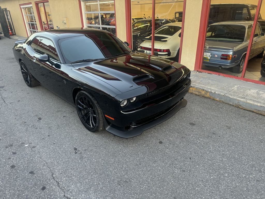 2023 Dodge Challenger Image 2