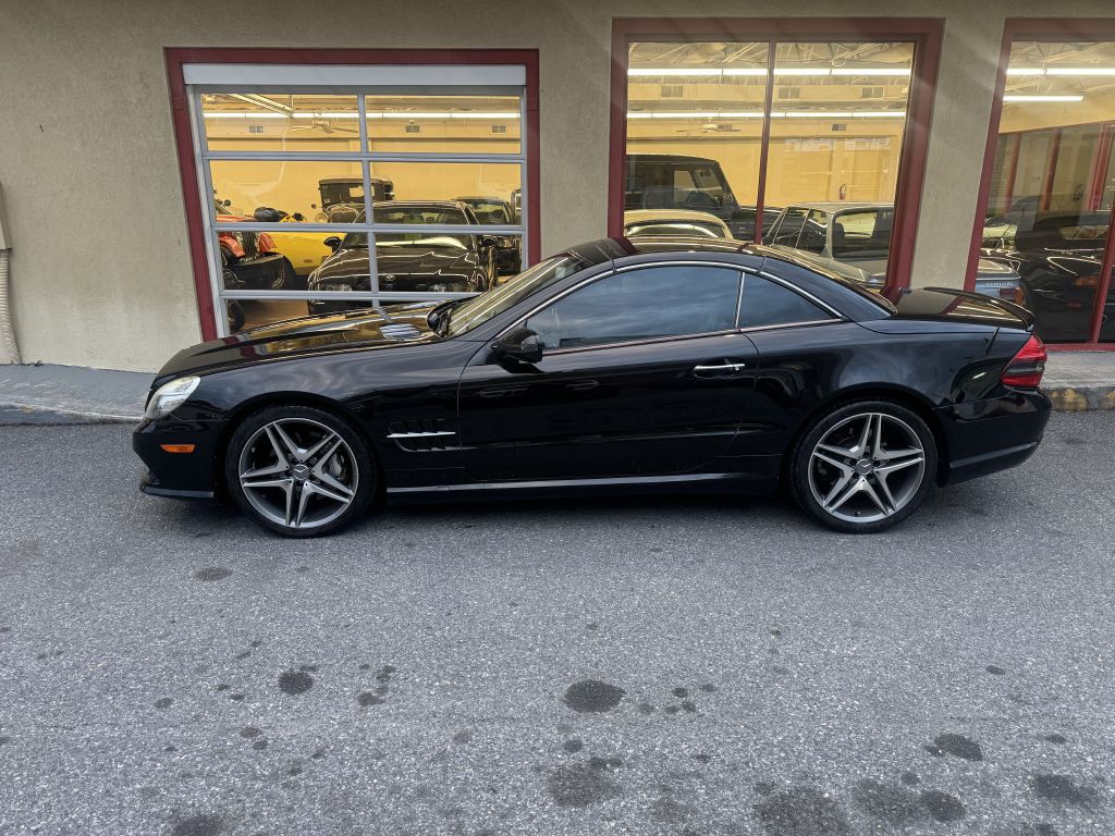 2009 Mercedes-Benz SL-Class Image 13