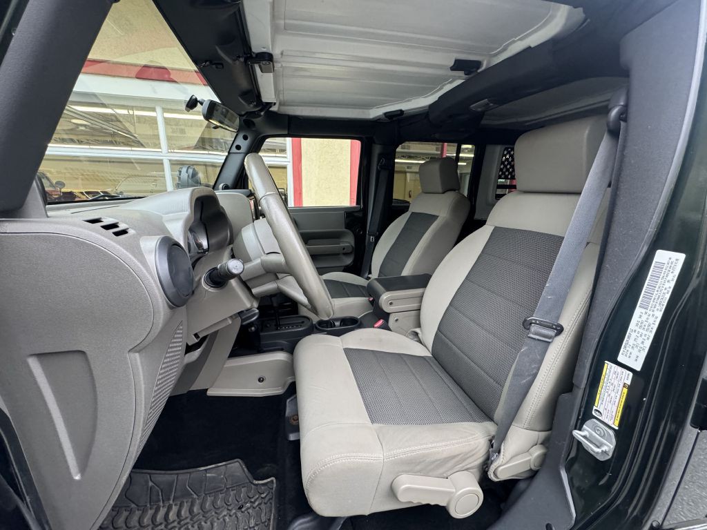 2010 Jeep Wrangler Unlimited Image 36