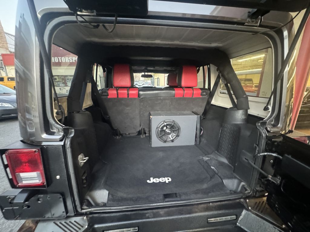 2016 Jeep Wrangler Unlimited Image 32