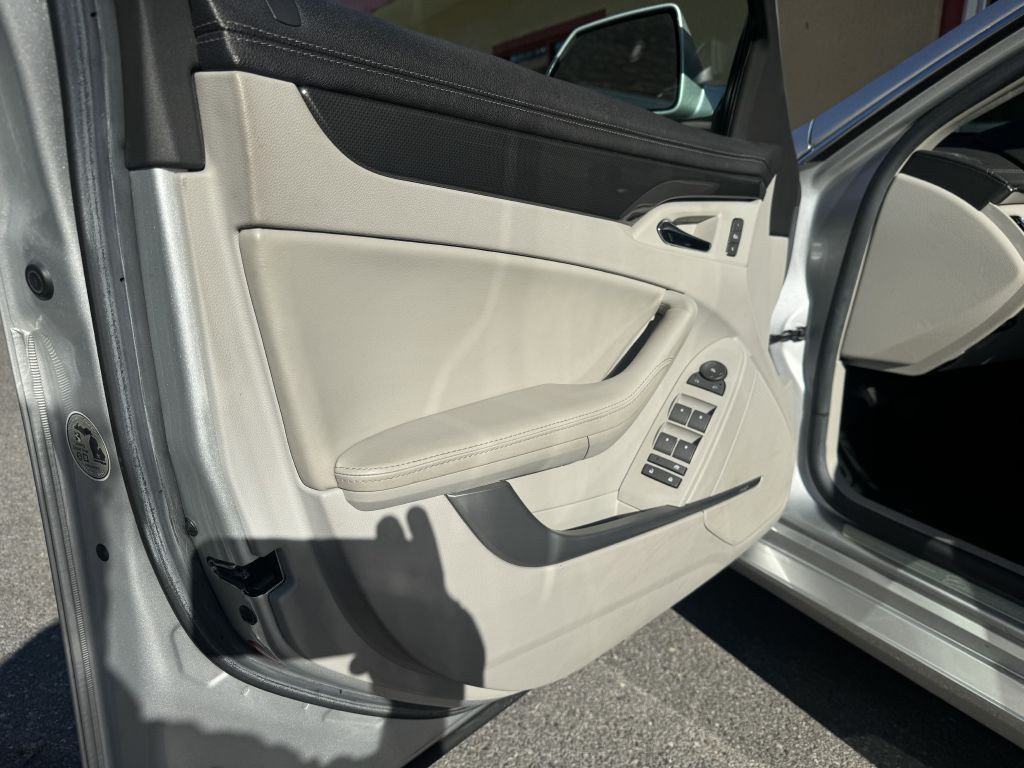 2009 Cadillac CTS Image 40