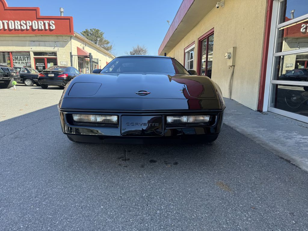 1984 Chevrolet Corvette Image 3