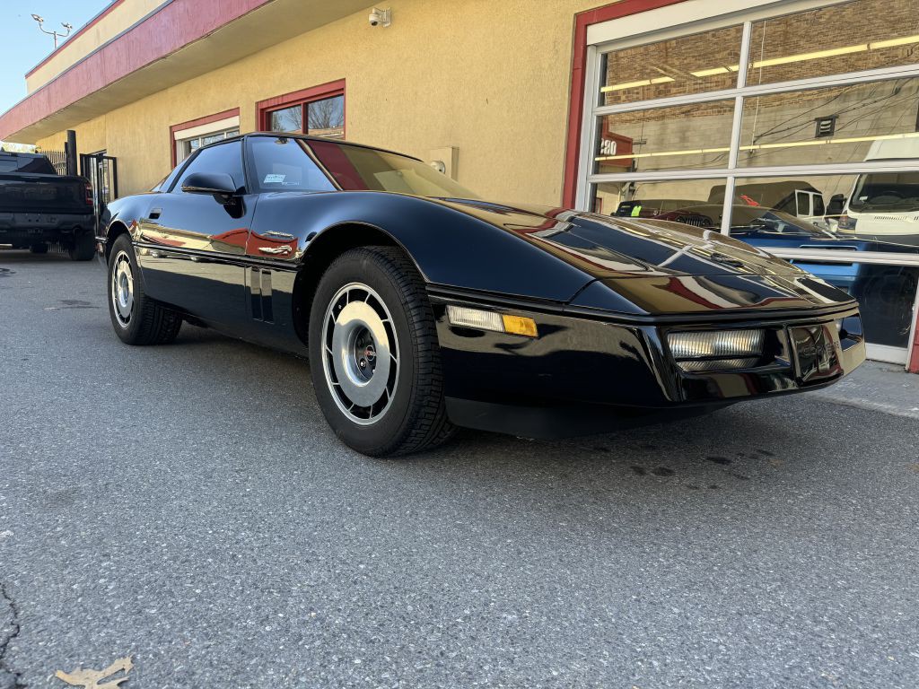 1984 Chevrolet Corvette Image 5