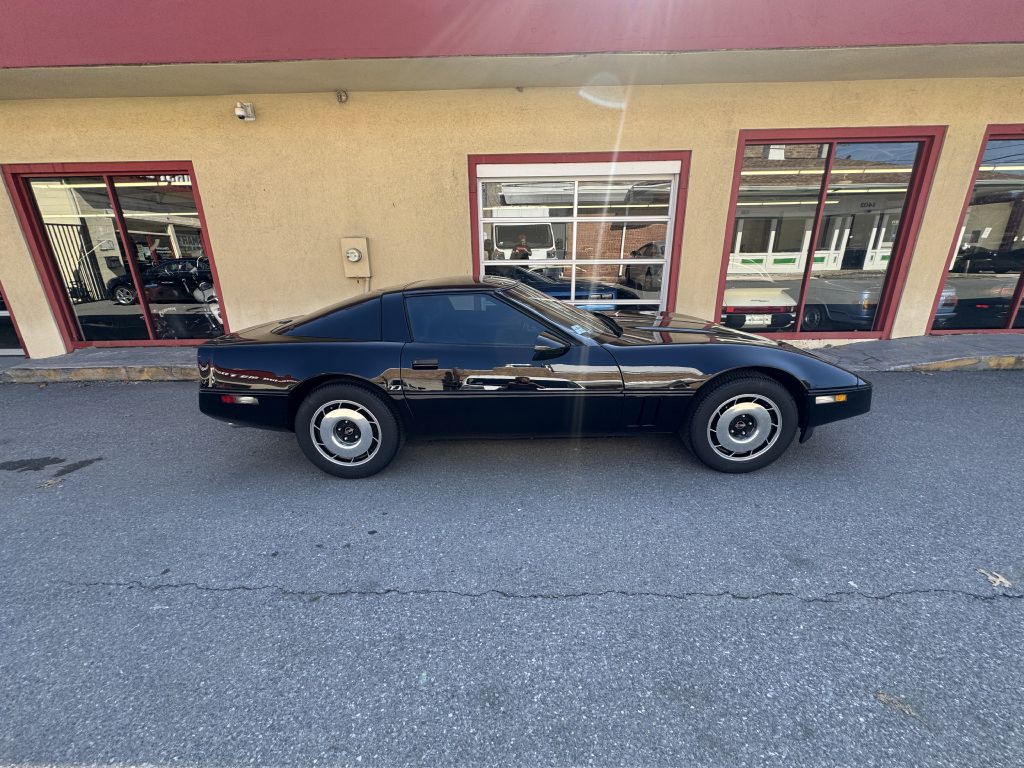 1984 Chevrolet Corvette Image 11