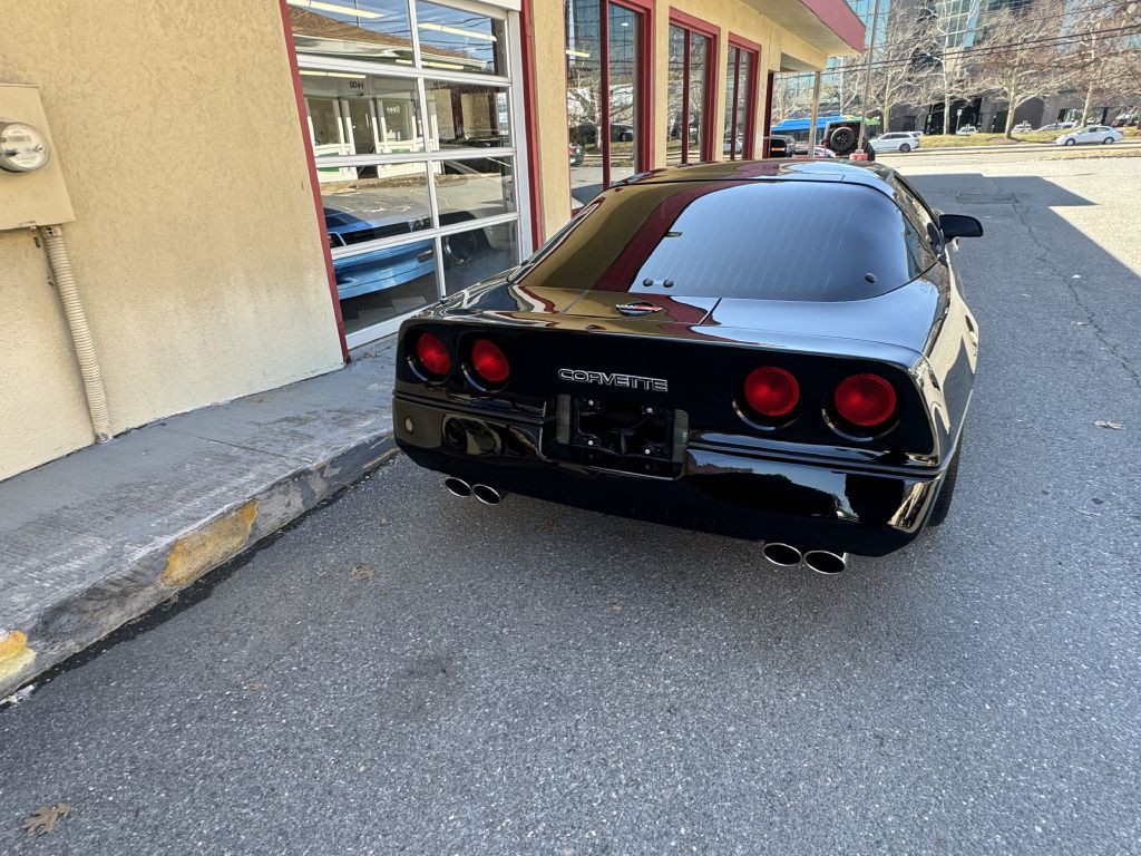 1984 Chevrolet Corvette Image 21