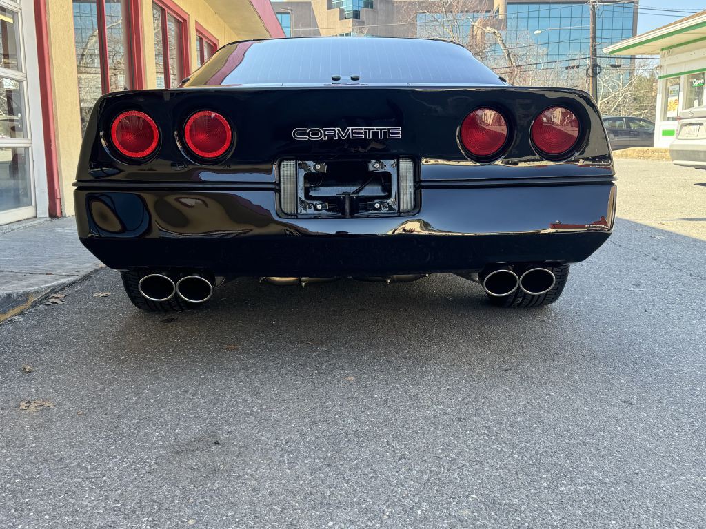 1984 Chevrolet Corvette Image 24