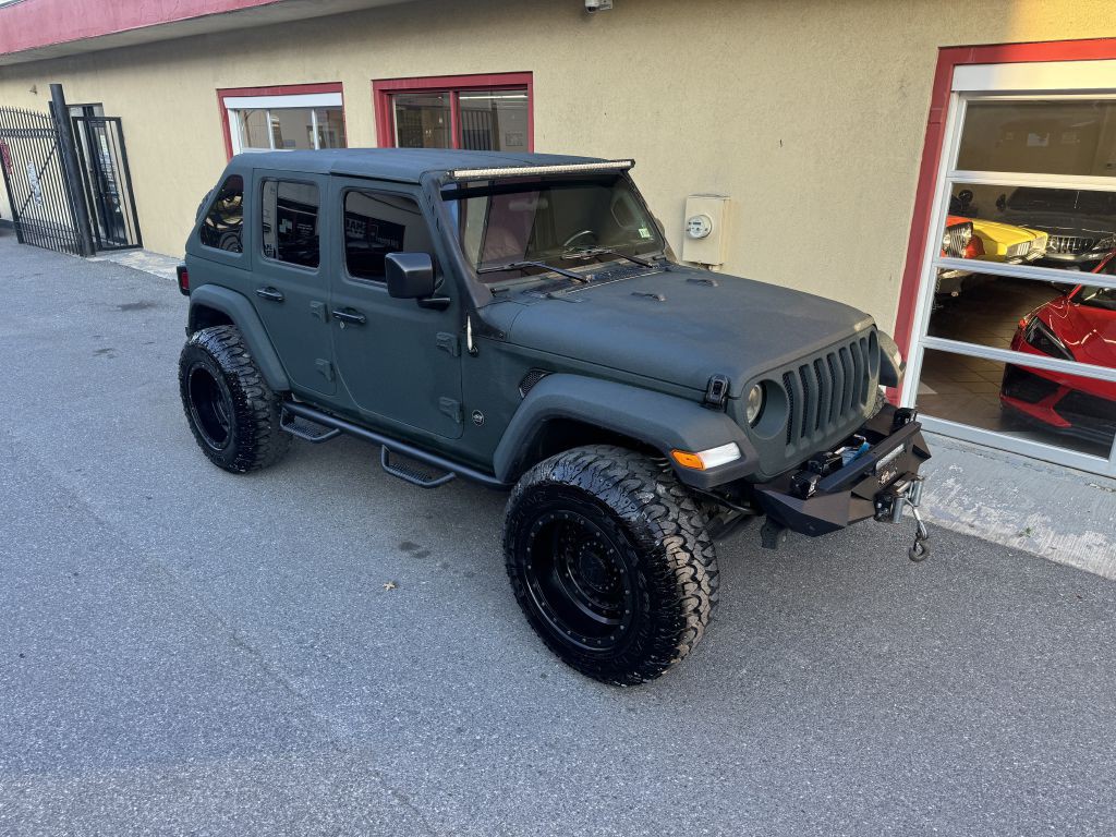 2018 Jeep Wrangler Unlimited Image 2