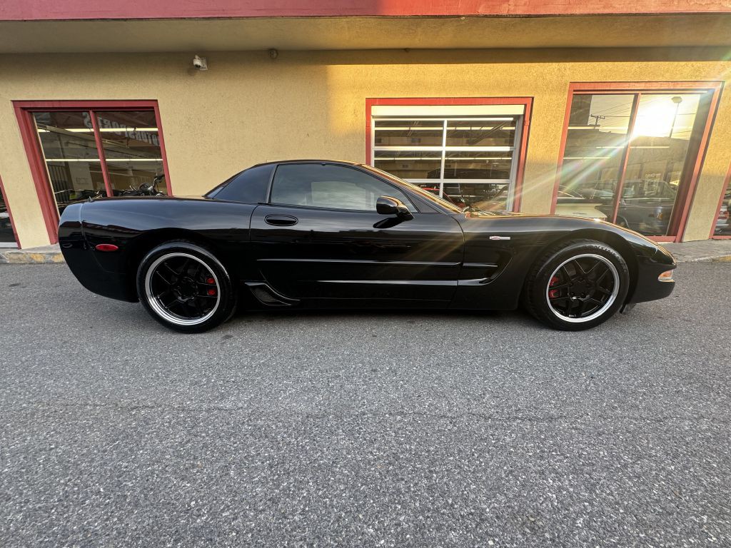 2002 Chevrolet Corvette Image 11