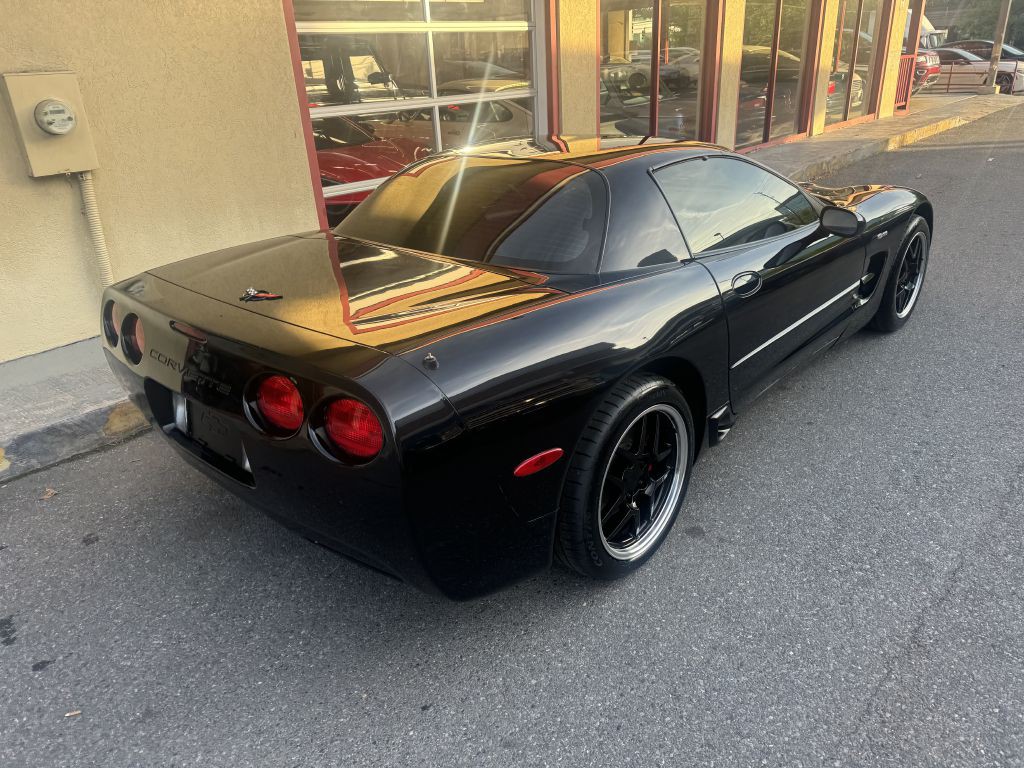 2002 Chevrolet Corvette Image 15