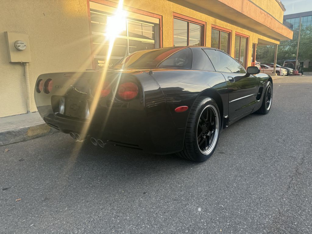 2002 Chevrolet Corvette Image 18