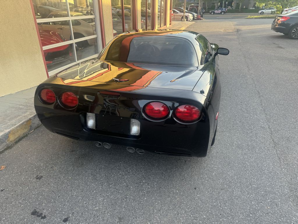 2002 Chevrolet Corvette Image 20