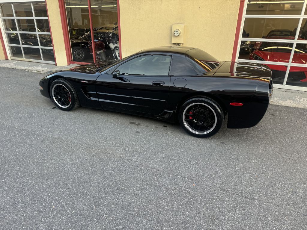 2002 Chevrolet Corvette Image 31