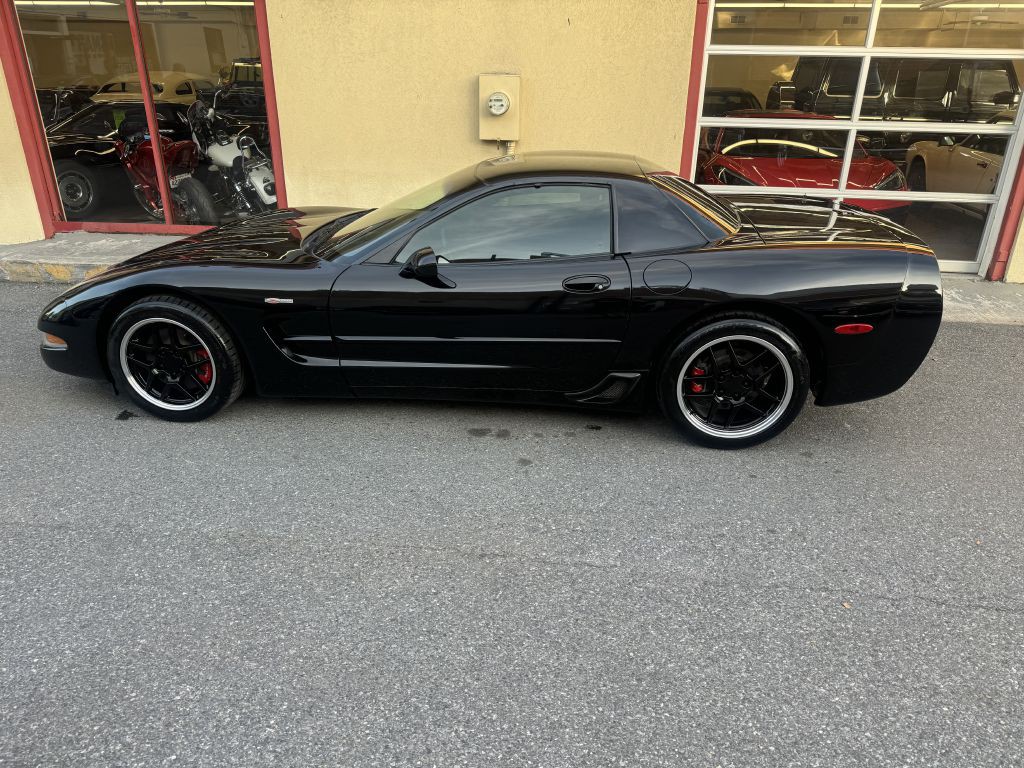2002 Chevrolet Corvette Image 33