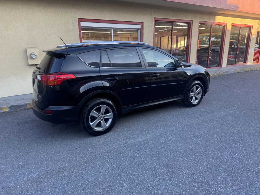 2015 Toyota Rav4 Image 11