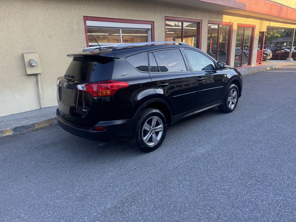 2015 Toyota Rav4 Image 12