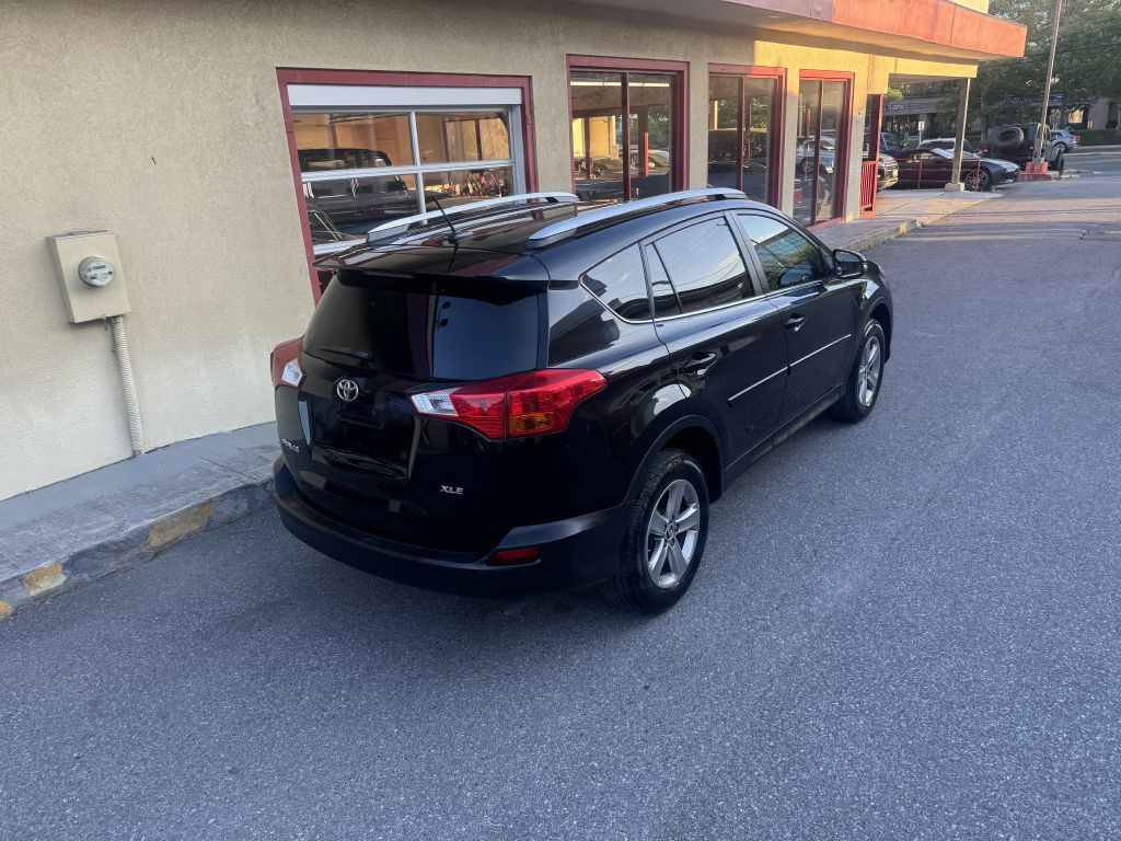 2015 Toyota Rav4 Image 13