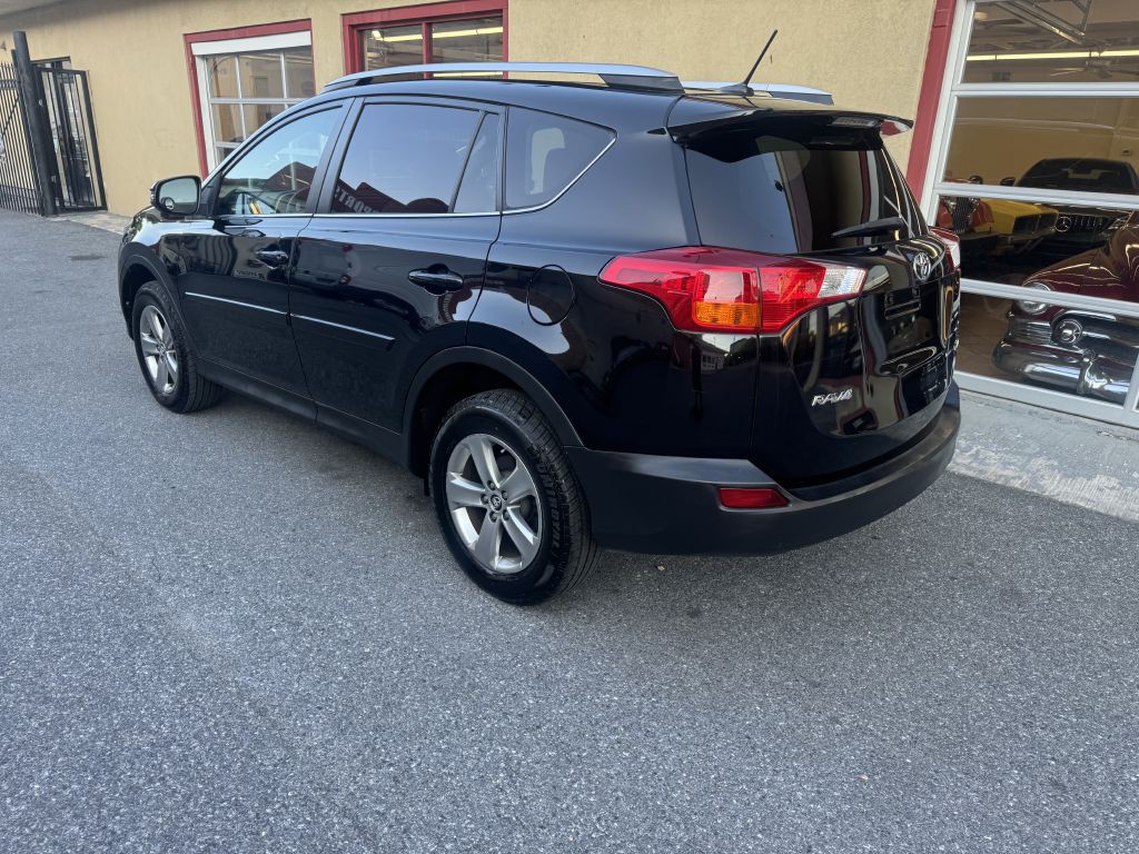 2015 Toyota Rav4 Image 19