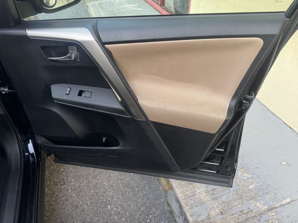 2015 Toyota Rav4 Image 48