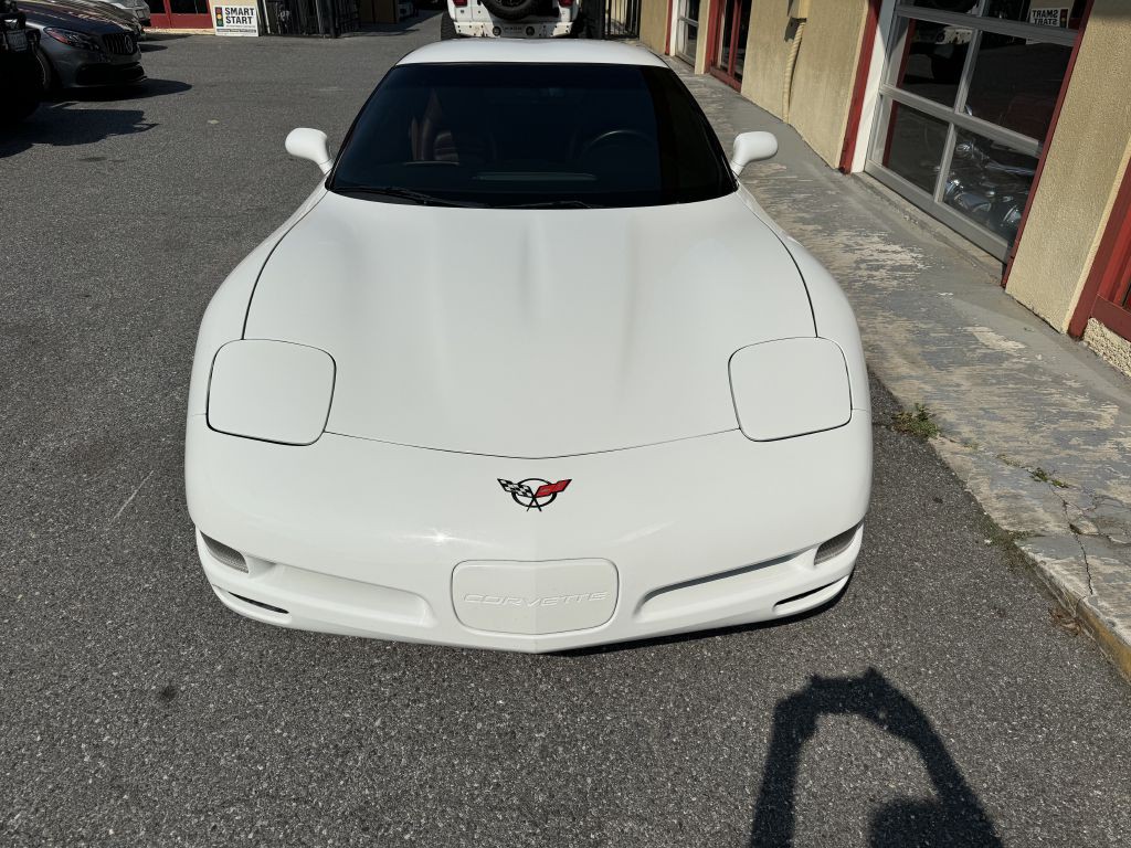 1998 Chevrolet Corvette Image 2